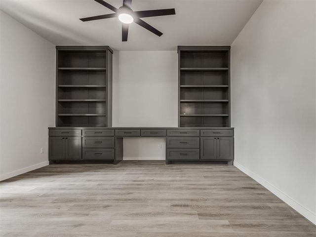 209 Tumbleweed Road, Yukon, OK 73099