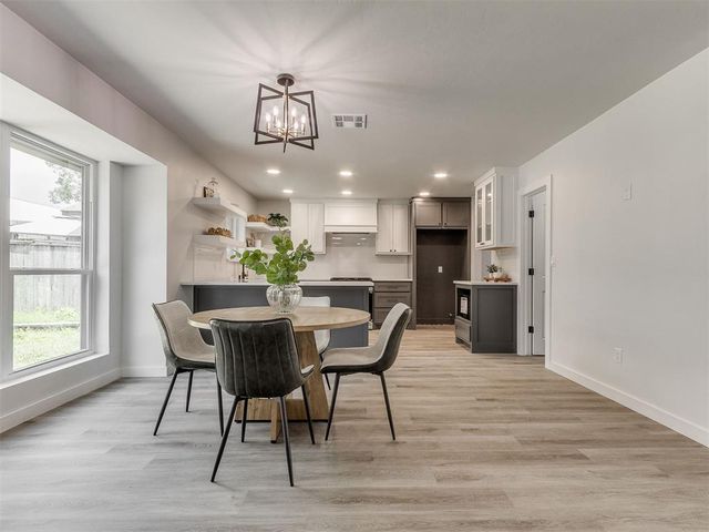 209 Tumbleweed Road, Yukon, OK 73099