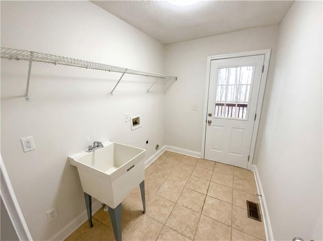 348 Danburg Court, Jasper, GA 30143