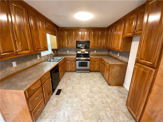 348 Danburg Court, Jasper, GA 30143