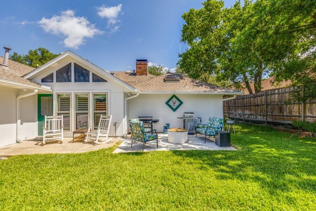 1207 Magnolia Drive, Carrollton, TX 75007