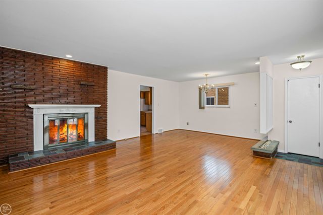 22506 Norcrest Drive, Saint Clair Shores, MI 48080