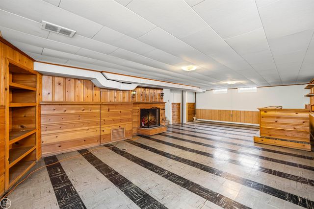 22506 Norcrest Drive, Saint Clair Shores, MI 48080