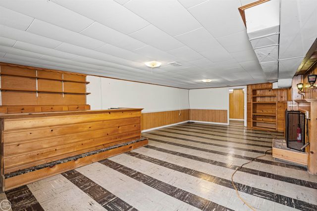 22506 Norcrest Drive, Saint Clair Shores, MI 48080