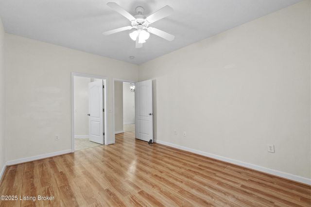 7309 St Andrews Woods Cir 105, Louisville, KY 40214