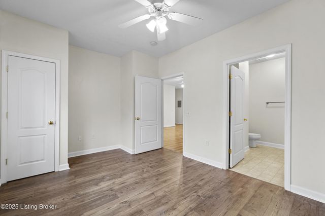 7309 St Andrews Woods Cir 105, Louisville, KY 40214