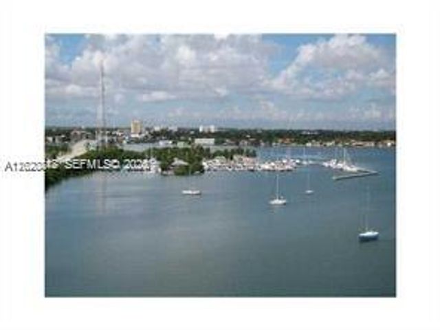 7904 West Dr 1006, North Bay Village, FL 33141