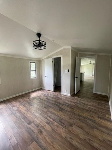 433 Capricorn Drive, Granbury, TX 76049