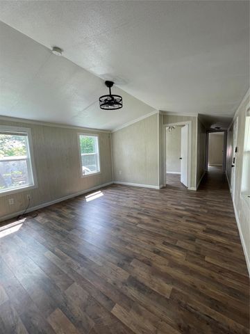 433 Capricorn Drive, Granbury, TX 76049