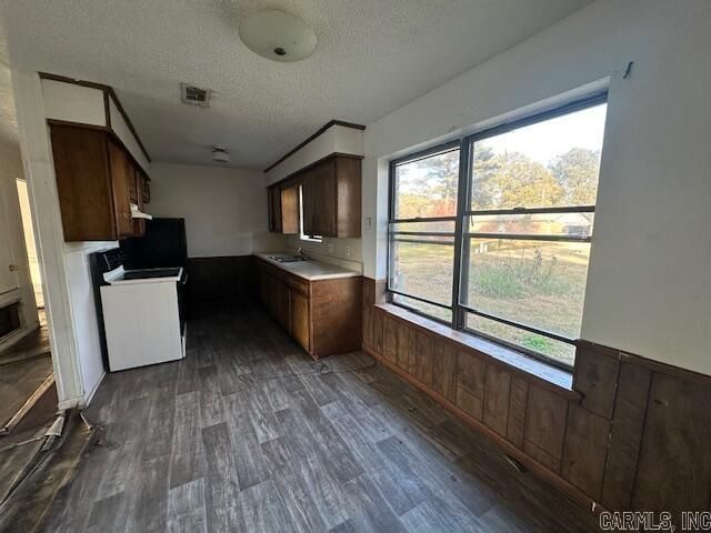 517 Pleasant Drive, Lonoke, AR 72086