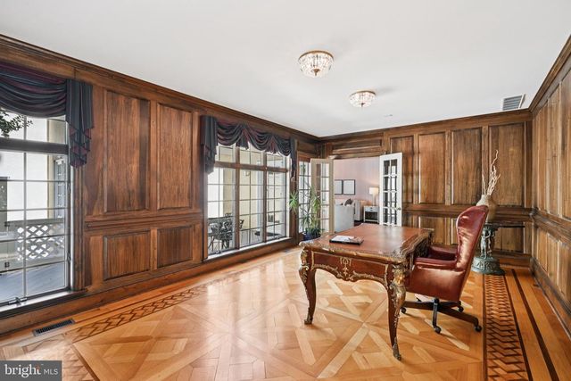 12 COVE RD, Moorestown, NJ 08057