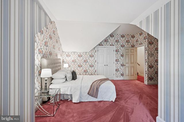 12 COVE RD, Moorestown, NJ 08057