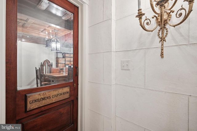 12 COVE RD, Moorestown, NJ 08057