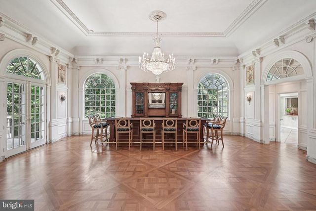 12 COVE RD, Moorestown, NJ 08057