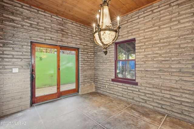 825 S Fremont Avenue, Tucson, AZ 85719