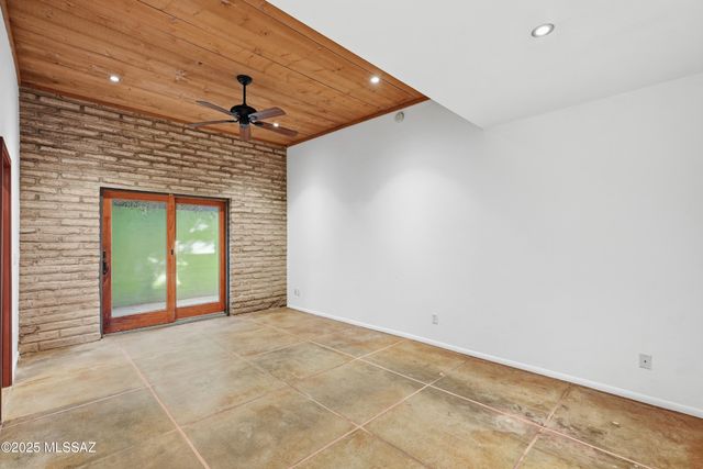 825 S Fremont Avenue, Tucson, AZ 85719