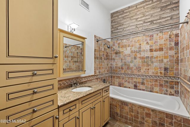 825 S Fremont Avenue, Tucson, AZ 85719