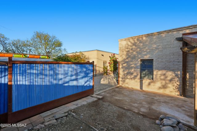 825 S Fremont Avenue, Tucson, AZ 85719