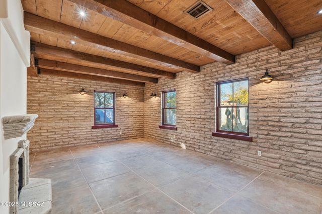 825 S Fremont Avenue, Tucson, AZ 85719