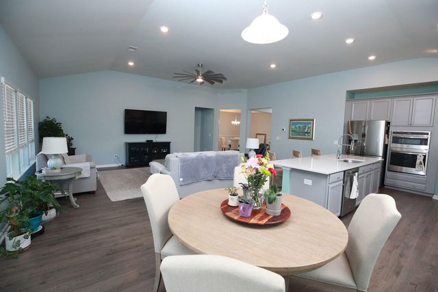 6013 Coral Berry Road, Hanahan, SC 29410