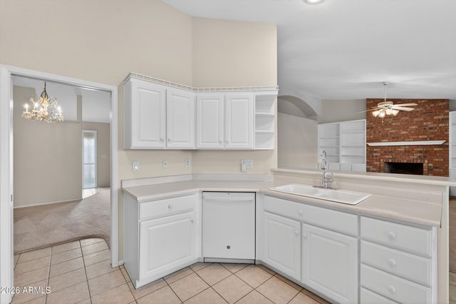 7715 E NEVILLE Avenue, Mesa, AZ 85209