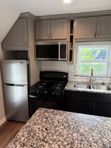 106 W Hull Street 200, Denison, TX 75021