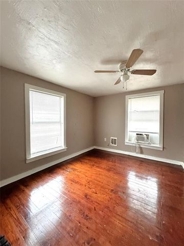 2115 SE 12th Street, Oklahoma City, OK 73129