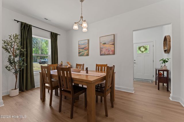 222 Brisbane Drive, Aberdeen, NC 28315