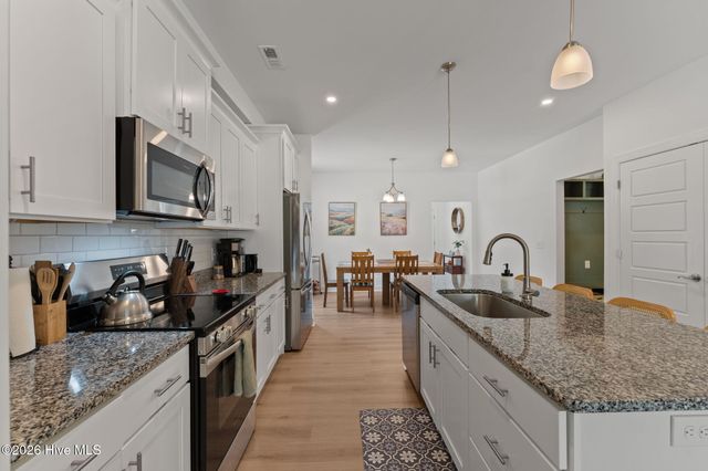 222 Brisbane Drive, Aberdeen, NC 28315