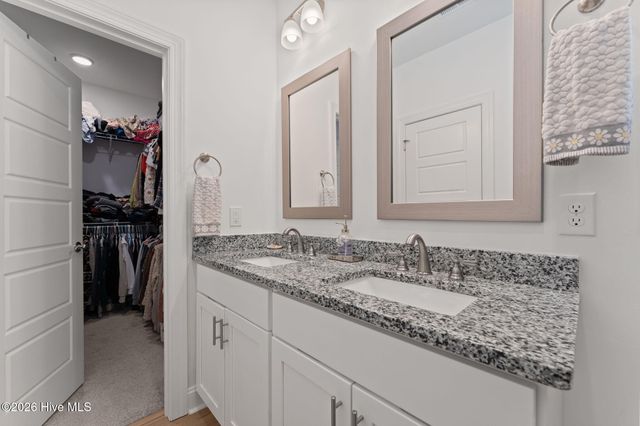 222 Brisbane Drive, Aberdeen, NC 28315