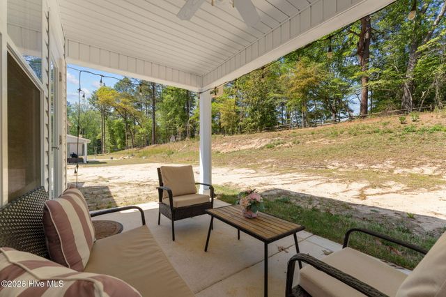 222 Brisbane Drive, Aberdeen, NC 28315