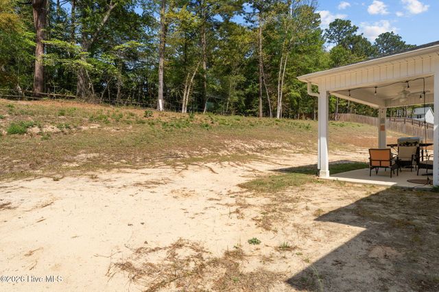 222 Brisbane Drive, Aberdeen, NC 28315