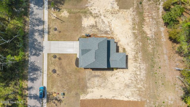 222 Brisbane Drive, Aberdeen, NC 28315