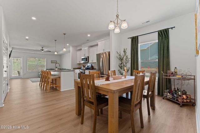 222 Brisbane Drive, Aberdeen, NC 28315