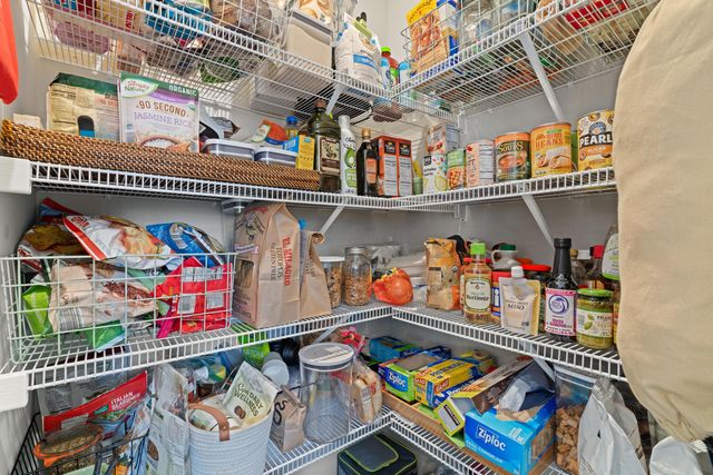 381 Rochdale Run, Delaware, OH 43015