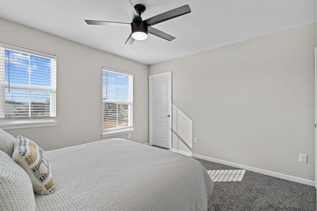 381 Rochdale Run, Delaware, OH 43015