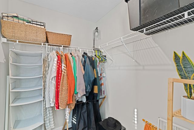 381 Rochdale Run, Delaware, OH 43015