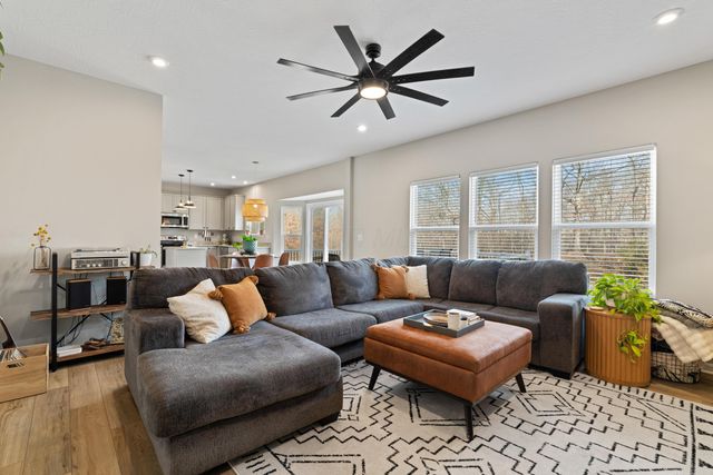 381 Rochdale Run, Delaware, OH 43015