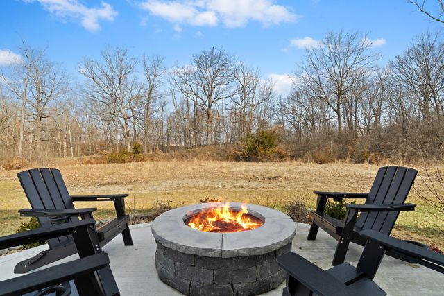 381 Rochdale Run, Delaware, OH 43015