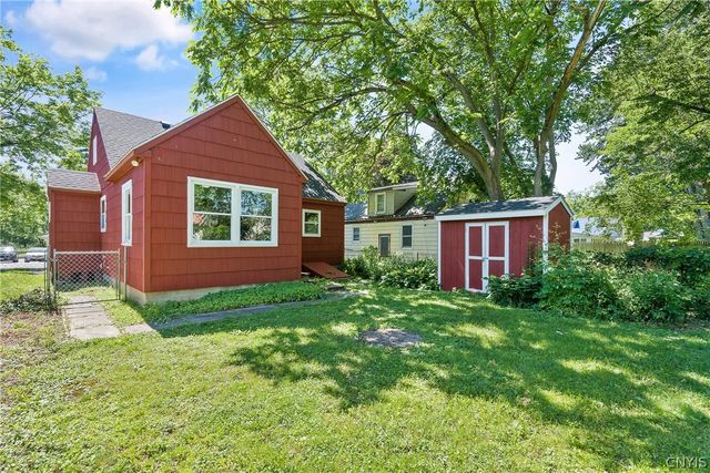 13 Curtis Avenue, Lysander, NY 13027