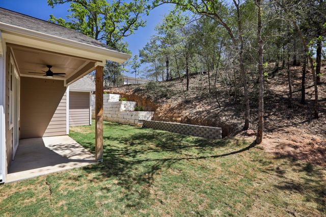 473 Tahitian DR, Bastrop, TX 78602