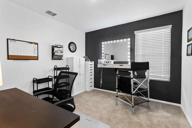 584 Commander Abbott DR, Jarrell, TX 76537