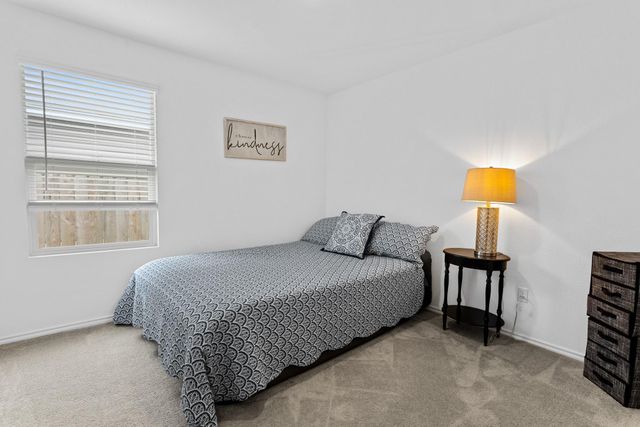 584 Commander Abbott DR, Jarrell, TX 76537
