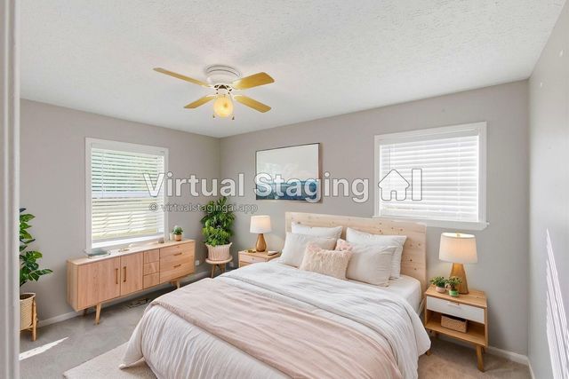 1040 Rebecca Dr, Burns, TN 37029