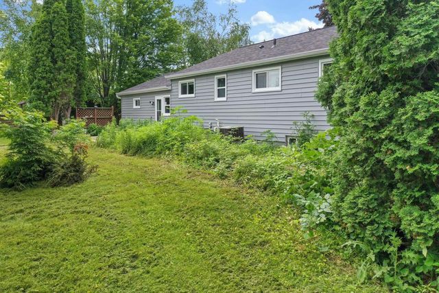 W2792 COUNTY ROAD JJ, Kaukauna, WI 54130