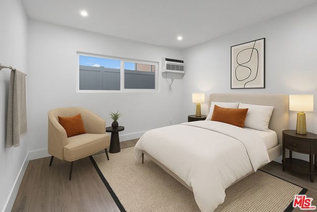 11347 Emelita Street 6, North Hollywood (los Angeles), CA 91601