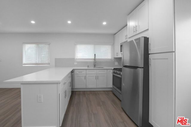 11347 Emelita Street 6, North Hollywood (los Angeles), CA 91601