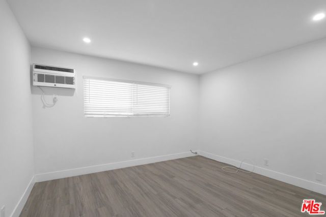 11347 Emelita Street 6, North Hollywood (los Angeles), CA 91601