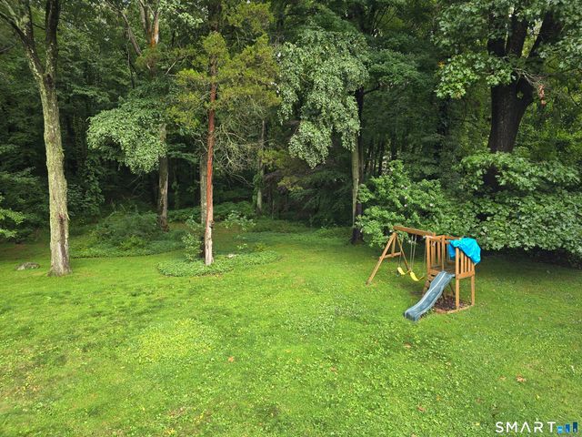 4 Partridge Lane, Newtown, CT 06470