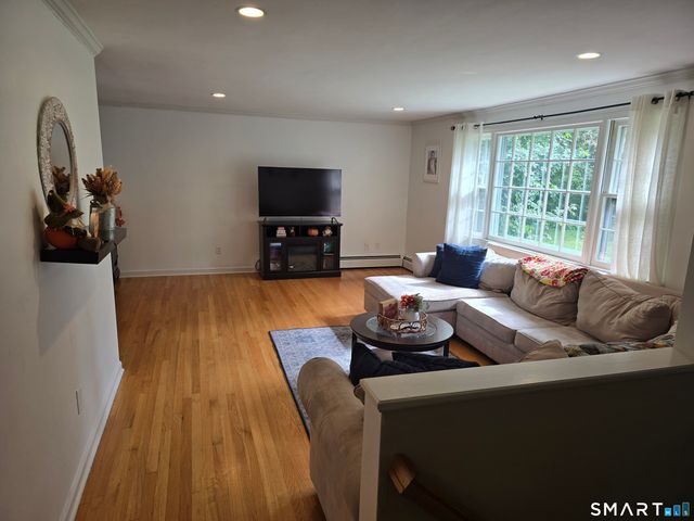 4 Partridge Lane, Newtown, CT 06470